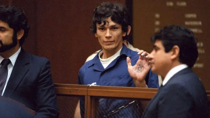 Richard Ramirez The Night Stalker showing his satanic symbol on his palm